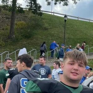 Meet your Posher, Max